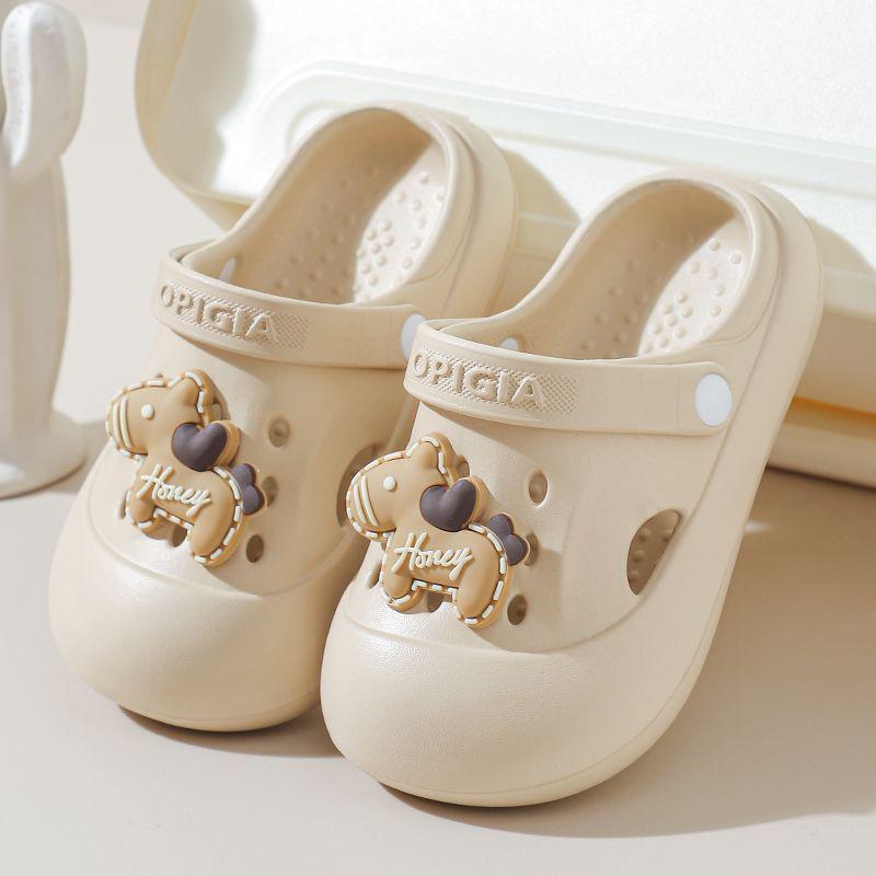 Children's Non-Slip Cartoon Beach Slippers, Closed-Toe for Ages 6-12, Two-Way Summer Shoes