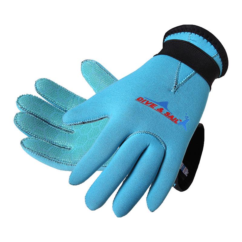 3MM Children's Non-Slip Neoprene Swimming Gloves - Warm, Anti-Abrasion, Anti-Scratch Diving and Snorkeling Hand Protection.