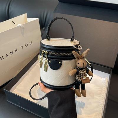 2023 Trendy Women's High-End Textured Bucket Handbag - Versatile Crossbody for Autumn/Winter