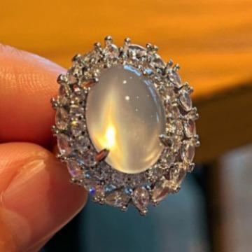 Jade White Ice Color Glossy Natural White Chalcedony Ring Agate Ring Real Shot