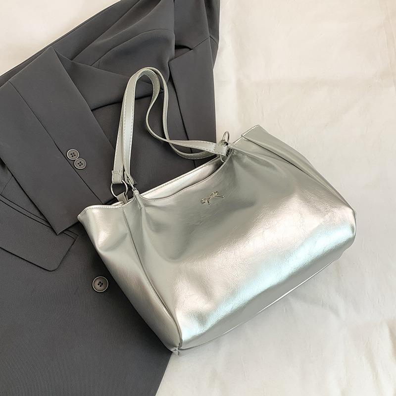 

Summer new solid color simple wind large capacity casual fashion glossy underarm shoulder tote bag