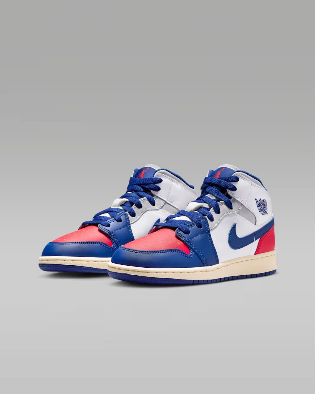 DQ8423-102 Nike GS Air Jordan 1 Mid Rare Air 5Y