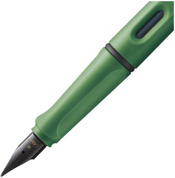Lamy Plnicí pero Safari Limited 2024 Field Green Gold Clip Medium Point M L0YCH-M