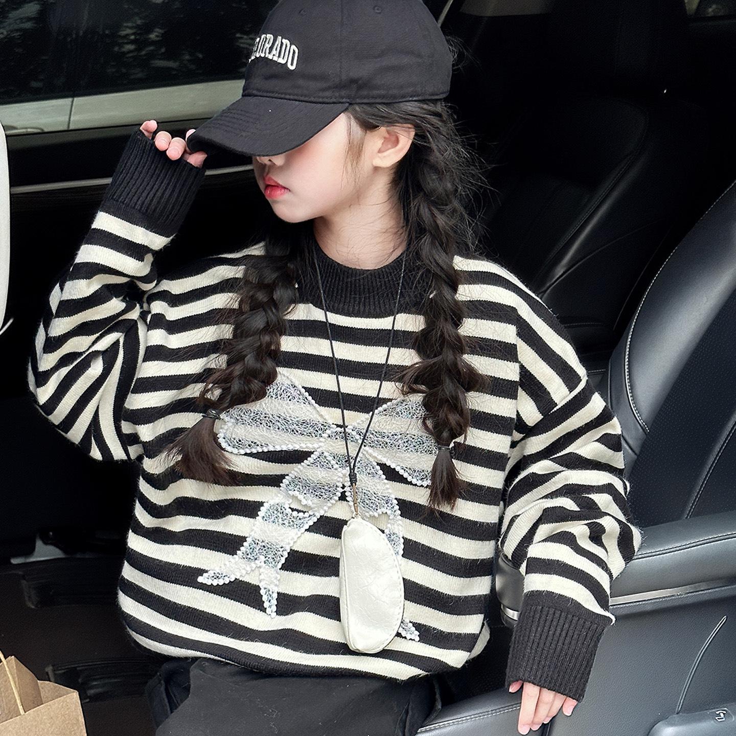 

Стильный полосатый вязаный свитер для девочек - Мода Осень/Зима 2025 130 cm