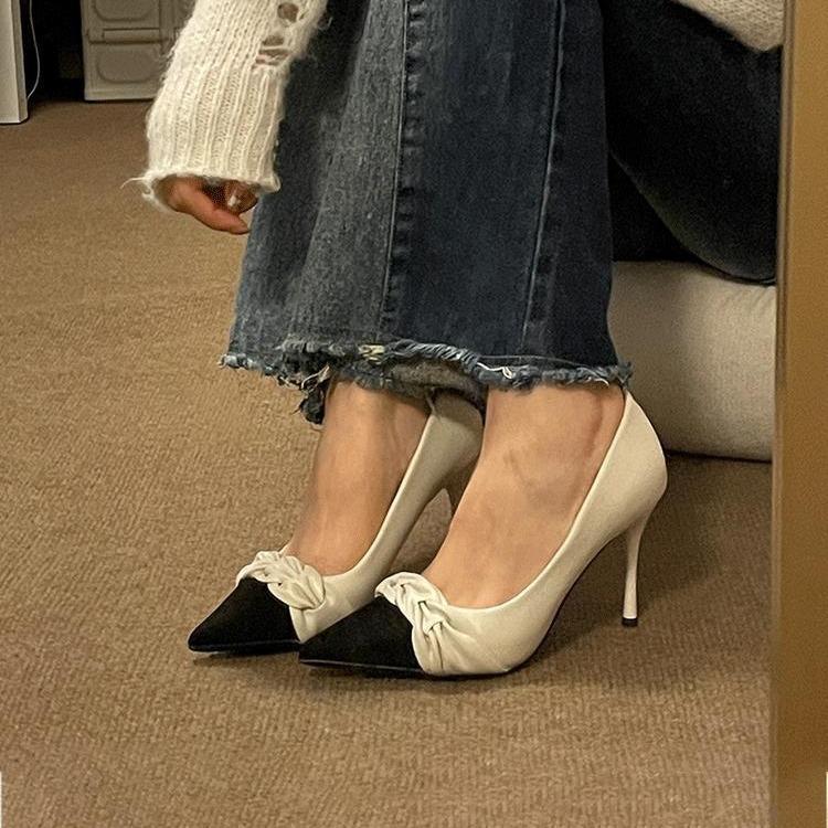 Xiaoxiangfeng High Heels Women's Stilettos 2025 Spring Retro Temperament Versatile Pointed French with Skirt Light Mouth Single Shoes