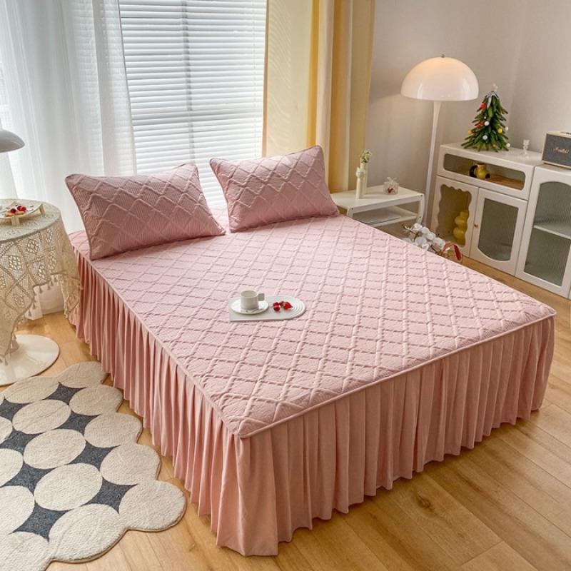 Cuvertură de pat în stil fustă de pat Vată de mătase Căptușită în carouri groase cearșaf de protecție 45 cm înălțime cu tivul de culoare solidă pentru saltea