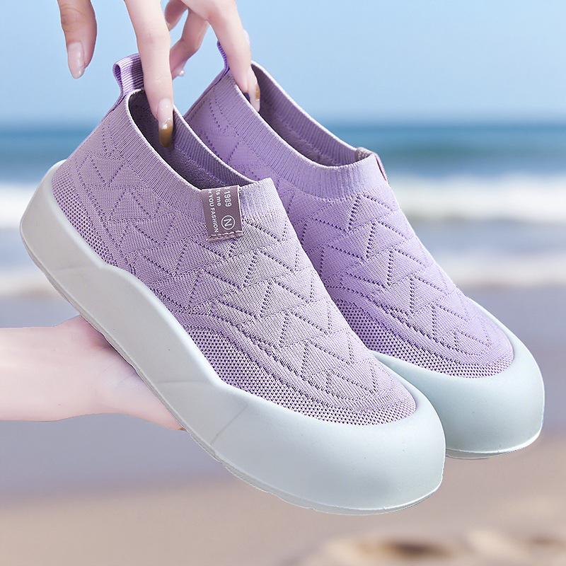 Women's shoes casual shoes versatile fashion women's single shoes soft sole comfortable nurse shoes one pedal mother shoes breathable fly-woven shoes