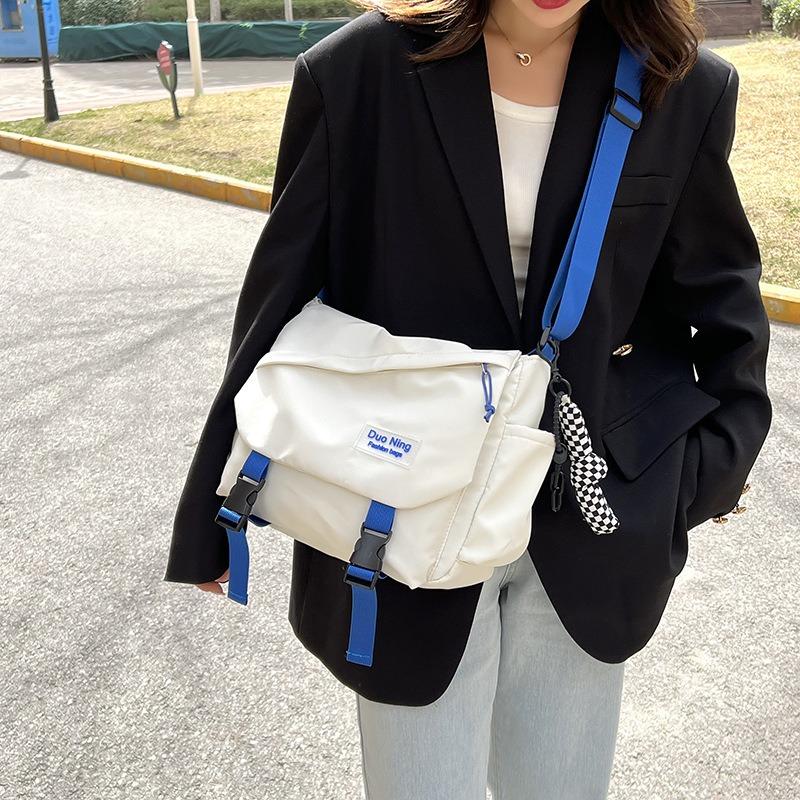 Tide Brand Tooling Wind Messenger Bag Women's New Casual Large-capacity Student Shoulder Bag