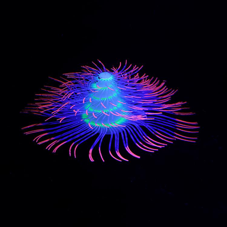 Aquarium Silicone Ornament Set: High-Simulation Christmas Tree Coral with Fluorescent Effect