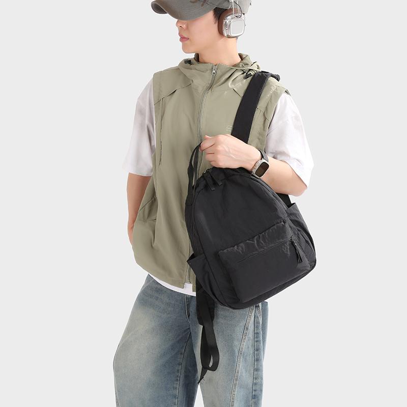 Lightweight Large Capacity Backpack Women's Outdoor Travel Bag