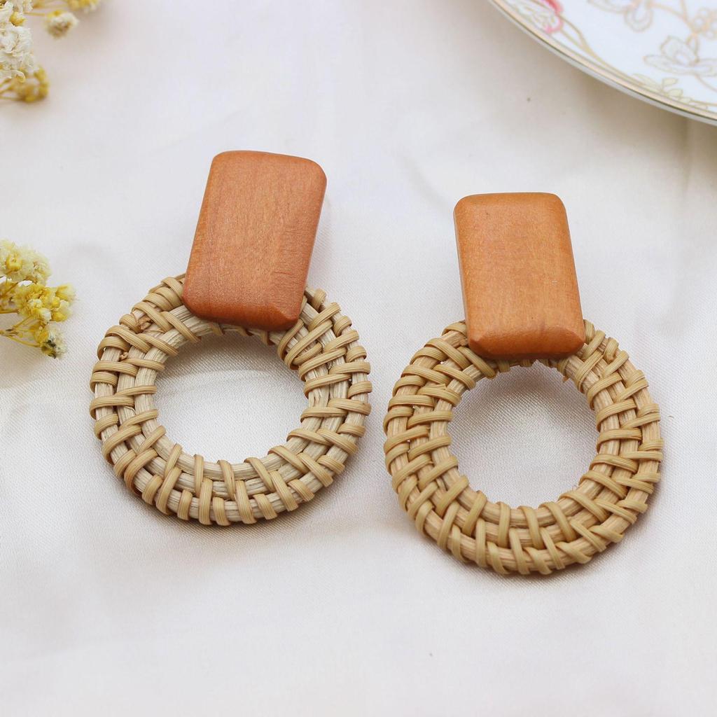 Böhmische Rattan-Web-Hängeohrringe: Raffia Strandaccessoires im europäischen und amerikanischen Stil für Sommerurlaube