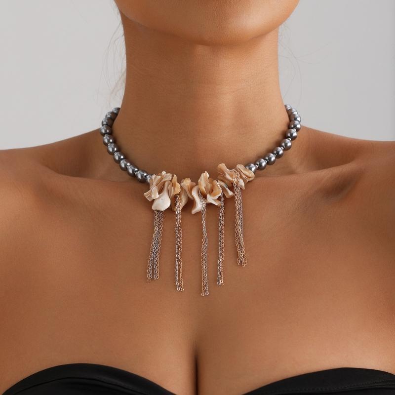Artistic Shell And Fringe Layering Chokers Necklace With Glass Beads For Women Elegant Jewelry Gift