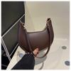 Retro-Stil Kunstleder Halbmond-Schultertasche für Damen Minimalistische Crossbody-Handtasche KTB