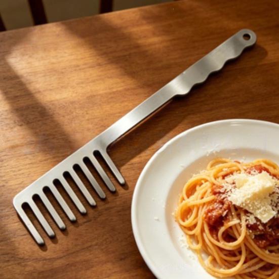 Stainless Steel Spaghetti Comb Ergonomic Pasta Server Creative Pasta Portioning Tool for Separated Noodles Heat-Resistant Essential Gadget