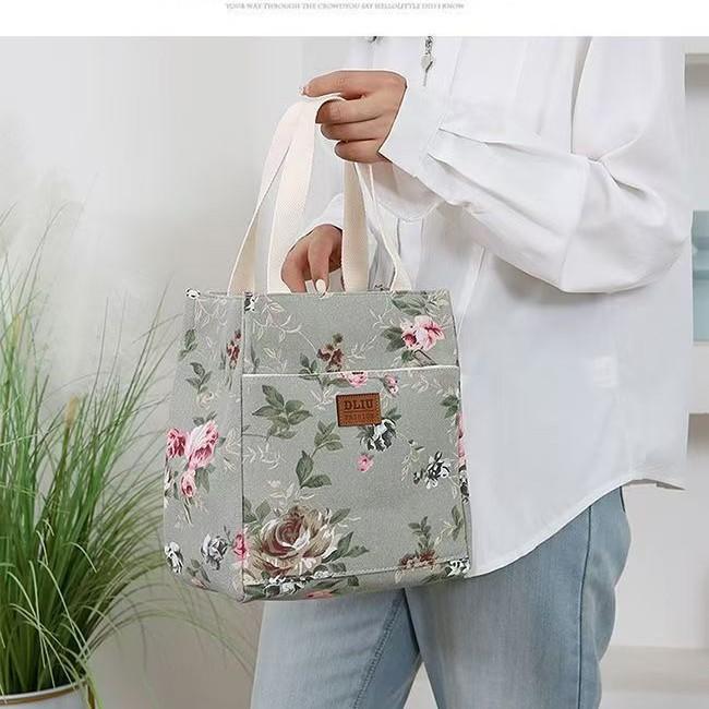Large-capacity layer bento bag, casual office workers bring meals, portable lunch bags, and hand-carried lunch box bags.