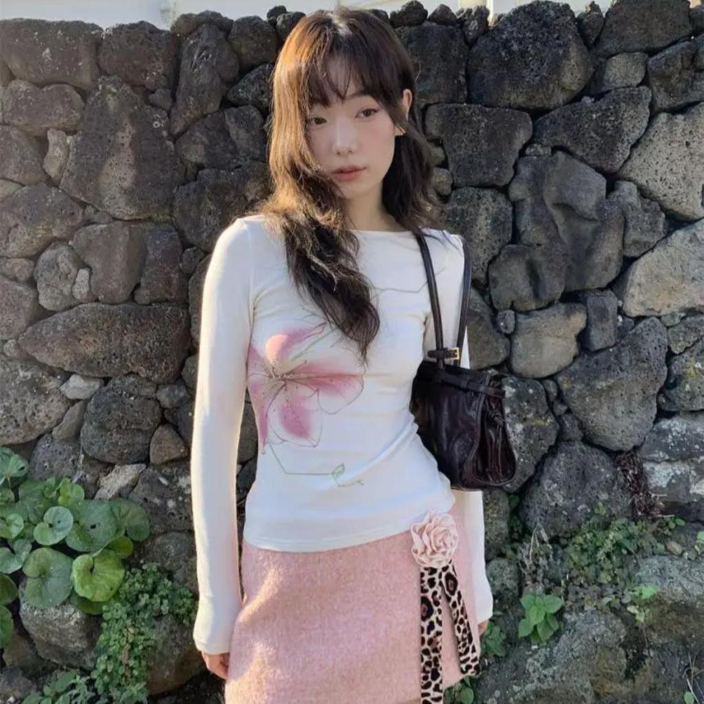 Fairycore Slim Graphic T Shirts Long Sleeve Korean Fashion 2000s Clothes Y2k Women's T-shirt New Tops Tees