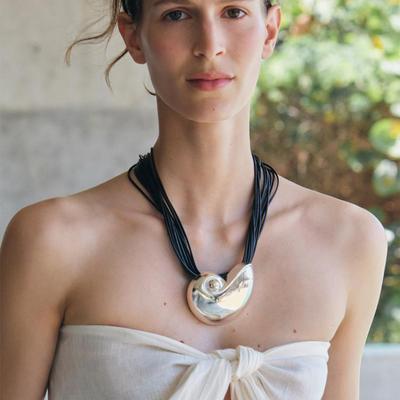 Kadınlar için Vintage Metal Deniz Kabuğu Kolye Deri Halat Zincirler Choker Kolye Plaj Partisi Takı Yaka Hediyeleri