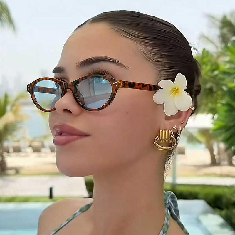 Elegant Cat Eye Oval Sunglasses 2025 for Women – High-End European & American Fashion