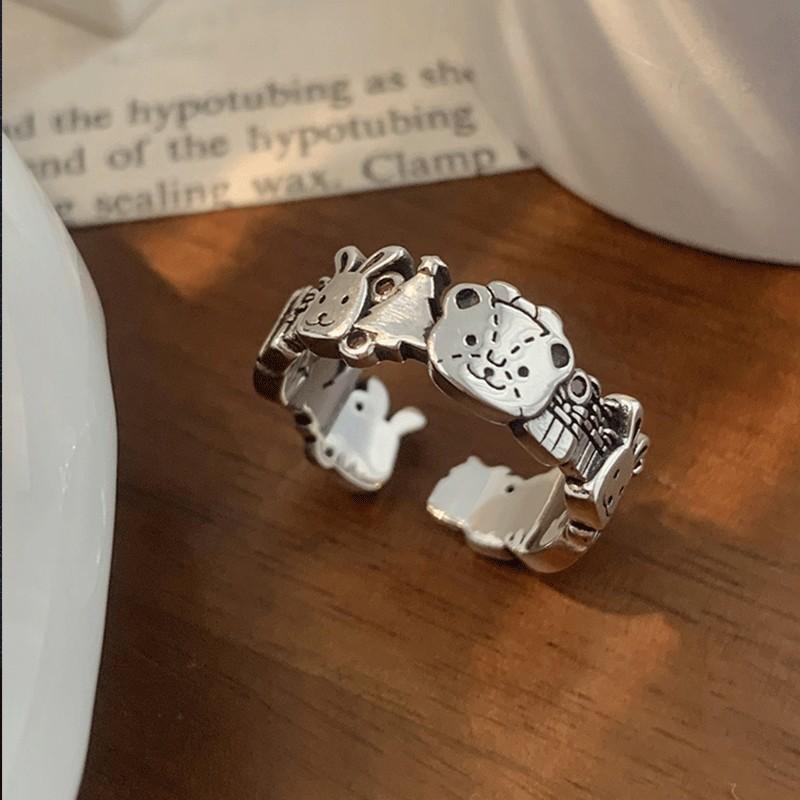 

Chic S925 Silver Ring Featuring Adorable Cartoon Characters Perfect For Stylish Women J2975
