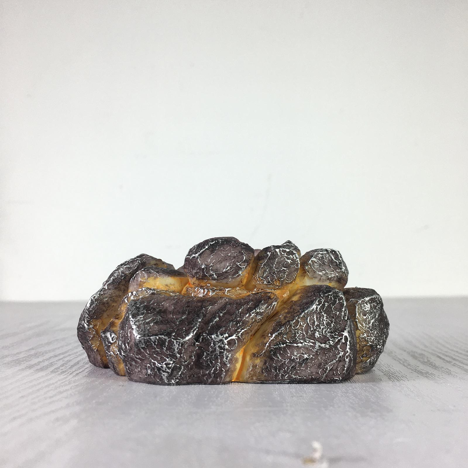 

Яйцо лавового дракона Кристально чистое смоляное украшение в виде яйца дракона для гостиной, спальни, офиса, двора Type 2