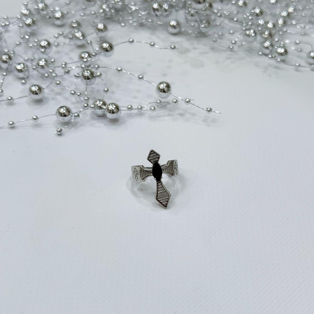 Silver Ring with Cubic Zirconia, Product Weight 5.39 G (2175643)