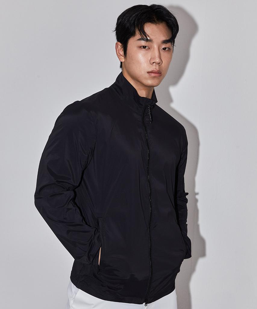 Musinsa Standard Sports Golf Lightweight Windbreaker (2 Colors)