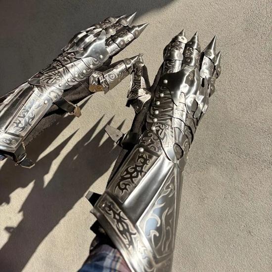 Nazgul Ringwraith Steel Gauntlets Armor Knight LOTR SCA LARP Gloves Gift