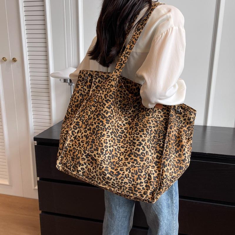 Leopard Tote Bags for Women Vintage Canvas Shoulder Bag Fashi Large Capacity Handbag For School Work Shopping