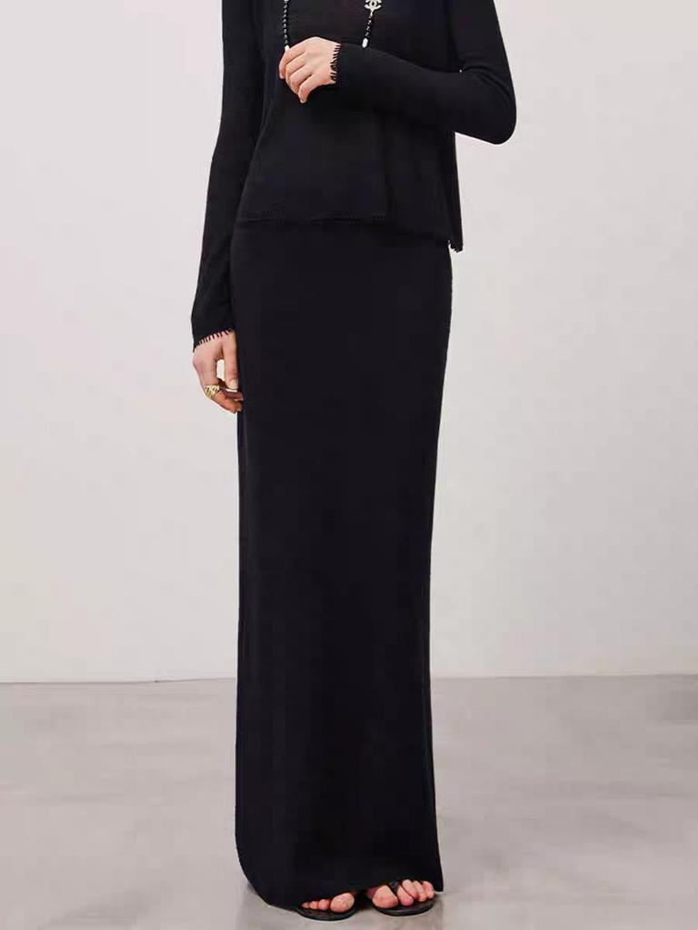 Ultra-Comfortable Knit Wool Blend High-Waist Fishtail Maxi Skirt with Back Slit