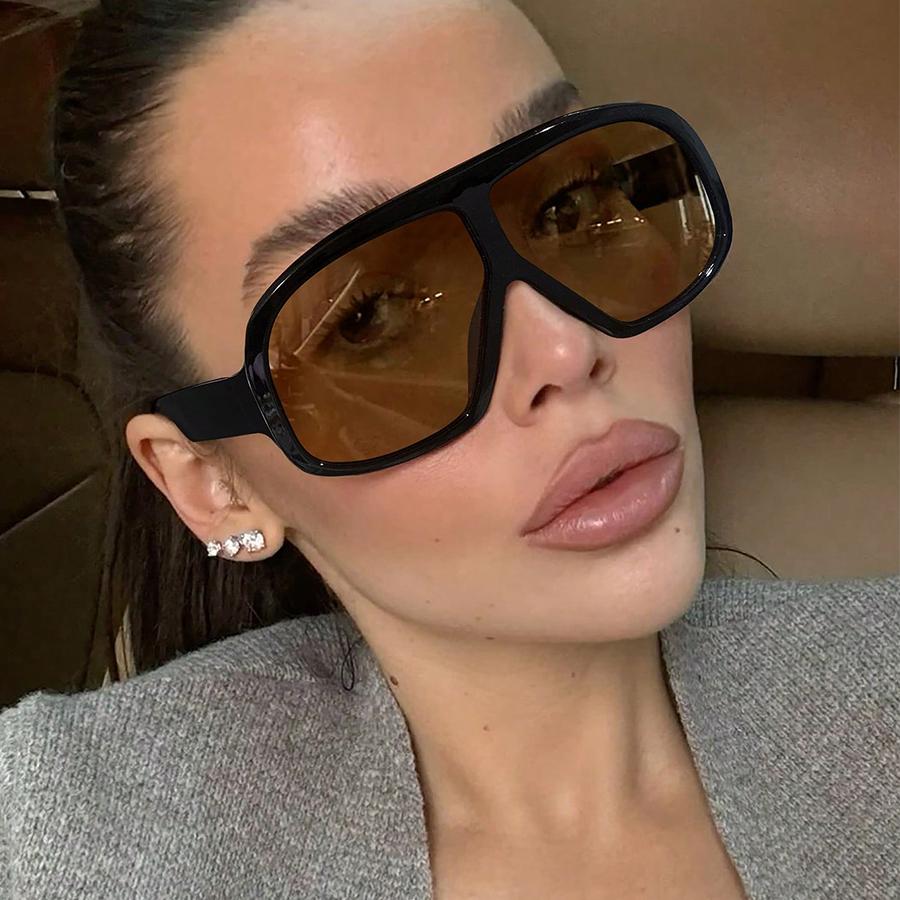 New Retro Big Frame Square Sunglasses Women Brand Black Gradient Cool Men Sunglasses One Piece Designer Pilot Sun Glasses