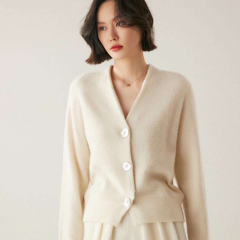 Women's V-Neck Cashmere Cardigan with Shell Buttons - Waist-Cinching, Long-Sleeve Knit Sweater