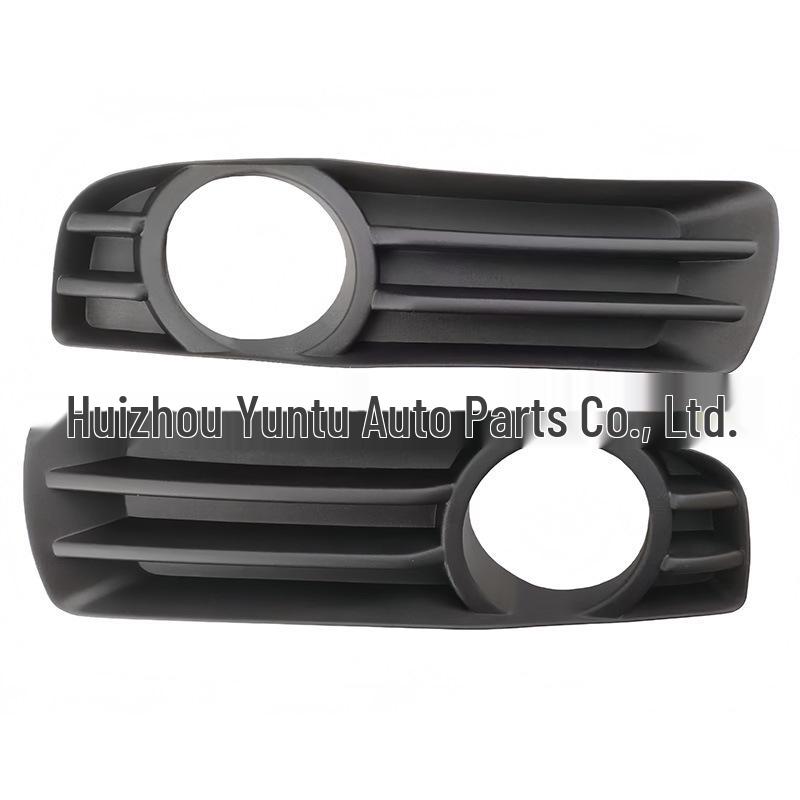 Chrysler 300C Fog Light Bezel Set (Left & Right) for 2005-2010 Models 3C8853666C