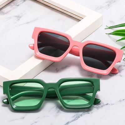 Nuevas Gafas de Sol para Mujer de Moda y Tendencia con Montura Gruesa Cuadrada Grande Material UV400 Gafas de Sol Minimalistas Estilo Ins