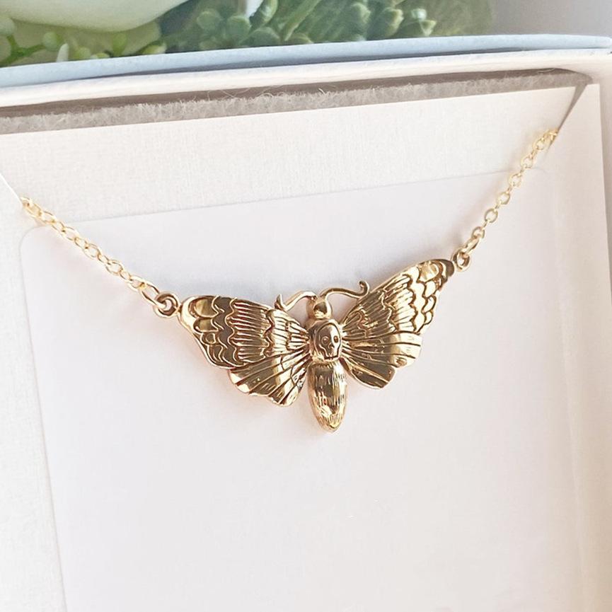 Gotický náhrdelník s můrou smrtihlavou - Zlatý nebo stříbrný alternativní přívěsek Šperky pro muže a ženy