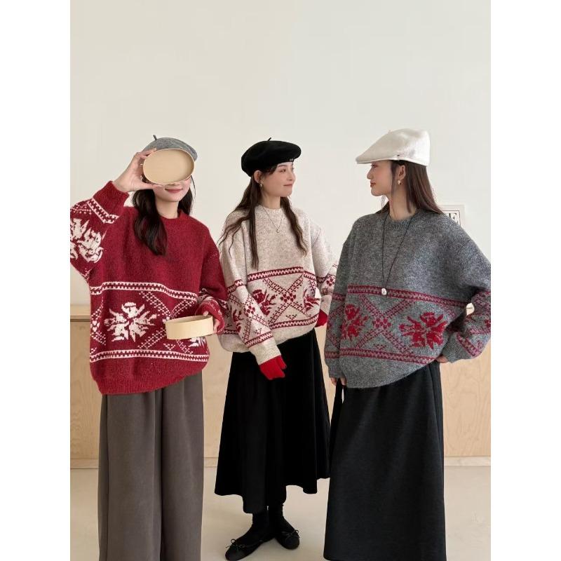 Vintage Christmas knitted pullover sweater for women's red autumn and winter new lazy wind loose soft waxy knitted sweater for women