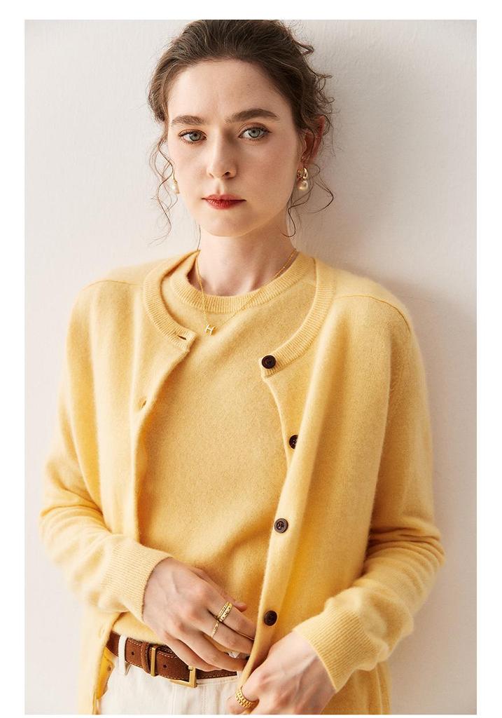 2026 Autumn/Winter Women's Cashmere Cardigan: Round Neck, Saddle Shoulder, Horn Button, Loose Knit Sweater
