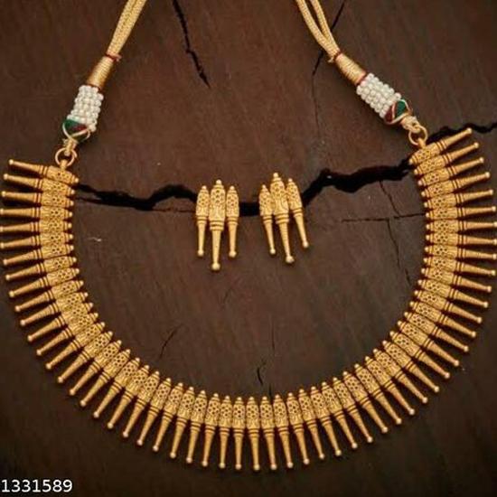 

Комплект украшений Laksh с парой серег