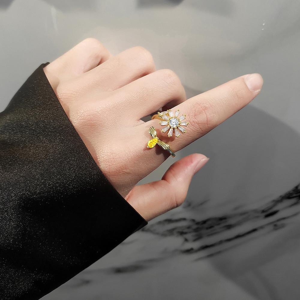 Flower Adjustable Ring With Copper Material For Women Jewelry Gift
