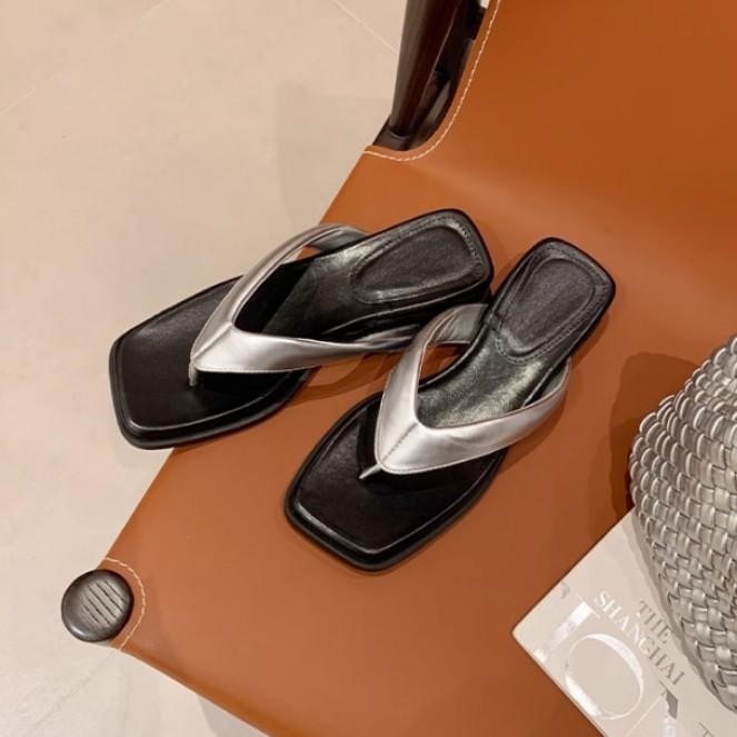 Yuanlitong summer new temperament outer wear toe flip-flops shoes women's versatile sexy French cool slippers women's fashion