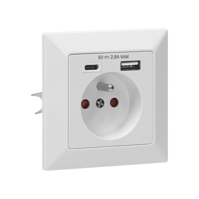 Single Socket 2P+Z Usb-A + Usb-C Output - On-Ae-13232