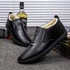 Chaussures d'hiver en cuir pour hommes Chaussures mi-hautes en coton Chaussures de conduite chaudes rembourrées Chaussures en cuir décontractées noires Chaussures pour hommes