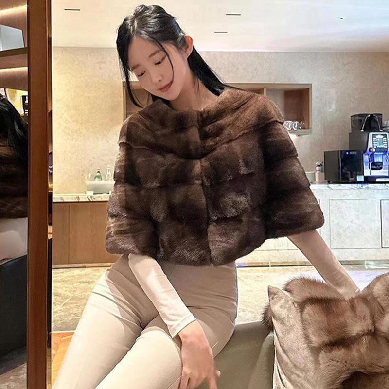 Eco-friendly Faux Mink Fur Capelet Shawl: Versatile Short Jacket for Qipao and Wedding Dress