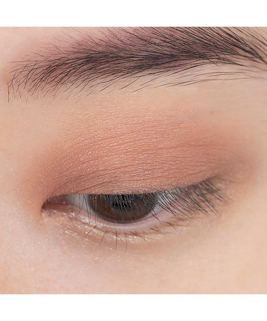 OSAJI Nuance Eyeshadow 2g [d22 Yorube] Transparency and gloss. An eyeshadow that layers on the skin to create a new look.