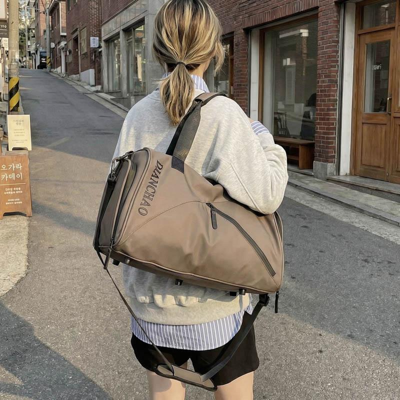 Spring New Short Distance Travel Bags Dry-wet Separation Large Capacity Unisex Sports Fitness Bag Simple Solid Color Breathable Portable Duffel Bags