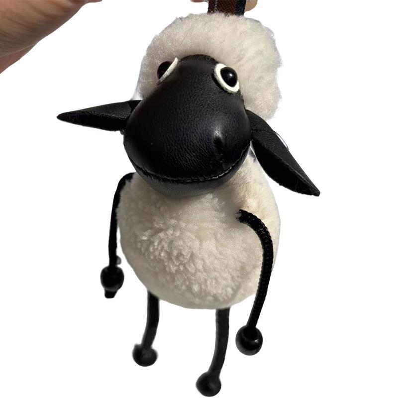 Real Fur Lamb Keyring: Internet Celebrity Inspired Pendant – Super Cute Personalized Doll