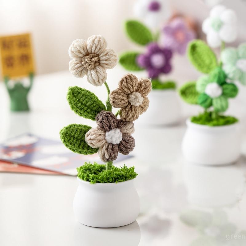 Ruční háčkování Malé rostliny v květináčích Roztomilá simulace květiny Interiér auta Kancelář Dekorace na plochu Umělé květinové dárky