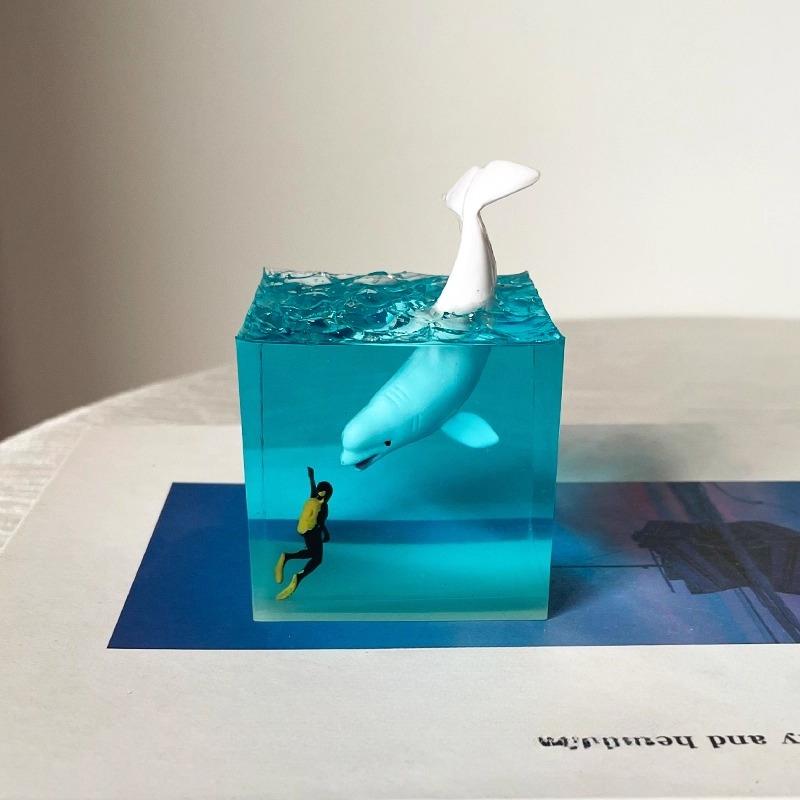 Creative Whale Ornaments Ocean Cubes Resin Luminous Ornaments Handcrafted Artworks Home Desktop Decorations Birthday Gifts