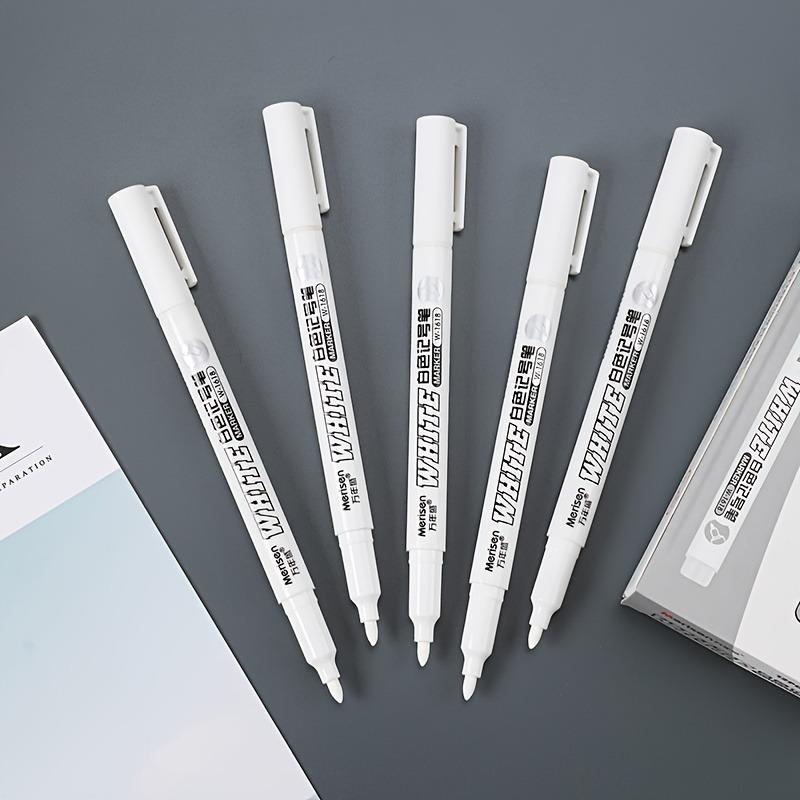 2 White waterproof marker pens
