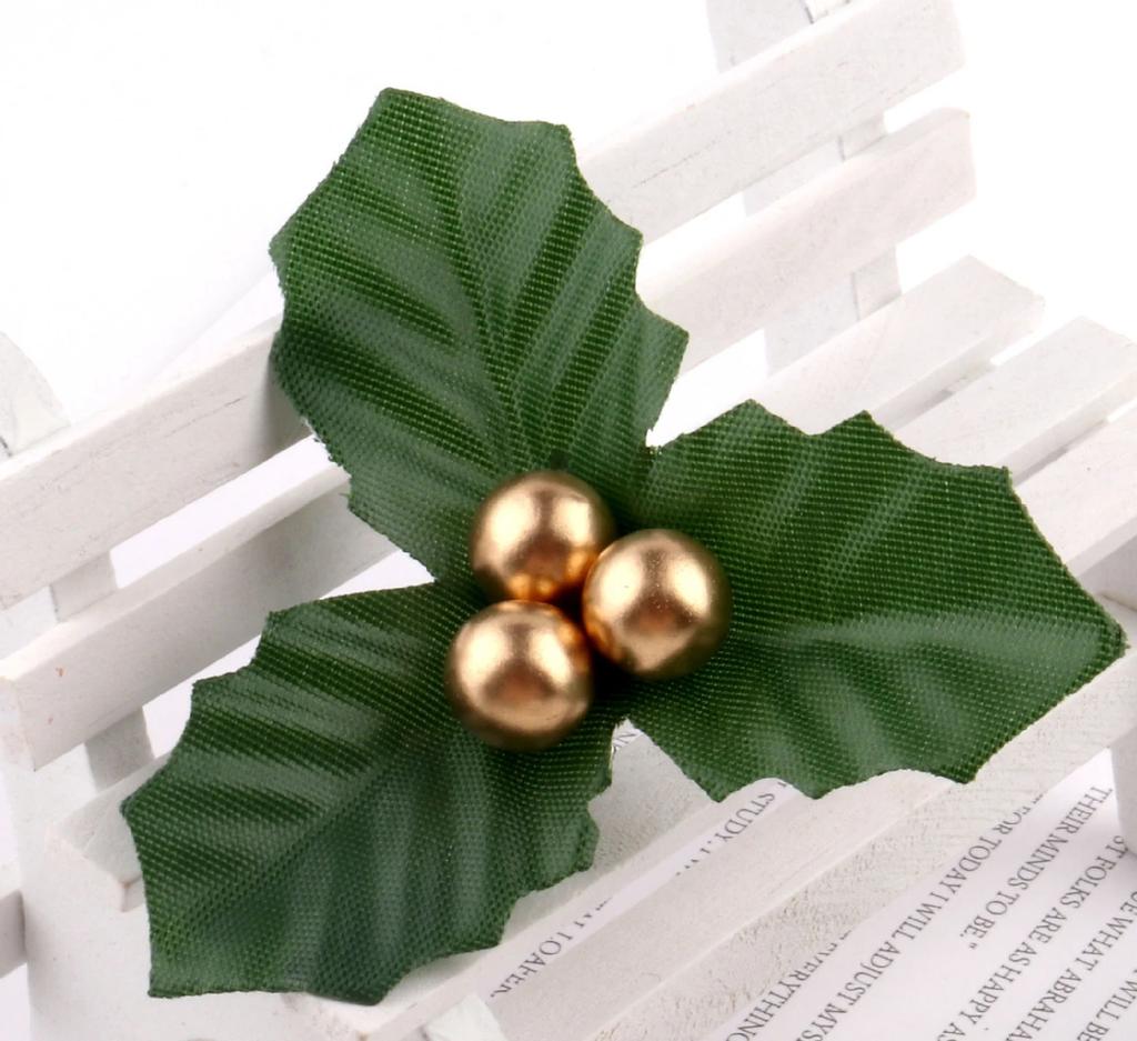 5/10PCS Christmas Artificial Holly Berries Cherry Little Fruits Green Leaves for Party Home Decoration Garland Wreath Ornaments