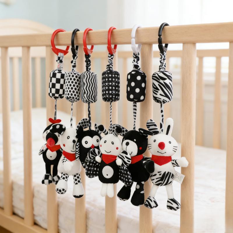 Baby Sensory Hanging Rattles Toy Black White Animals Stroller Infant Bed Wind Chimes 0-12 Months Infant Rattle Educational Toy